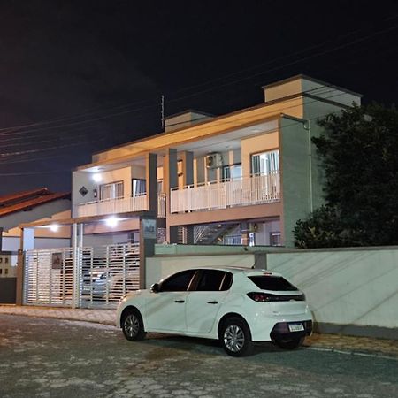 Apart Zss Penha  Bagian luar foto